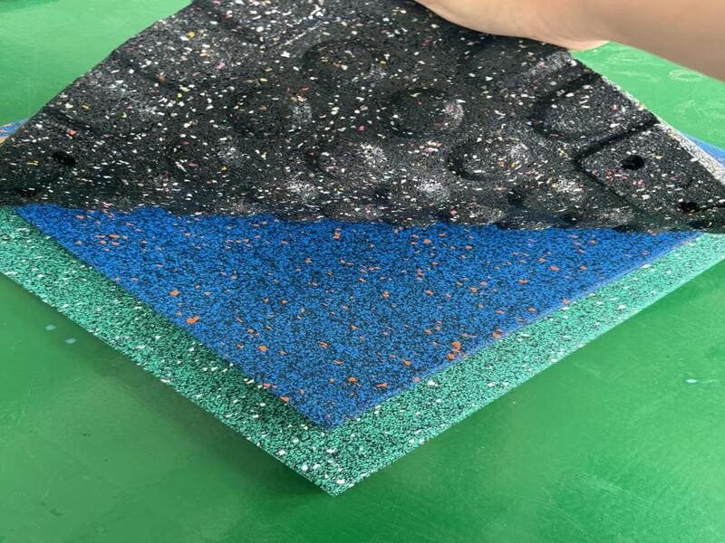 industrial rubber flooring rolls in factory